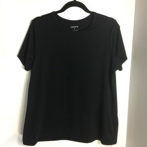 TORRID WOMENS CLASSIC FIT SHORT SLEEVE T-SHIRT TOP        SIZE 0 (US SIZE LARGE)